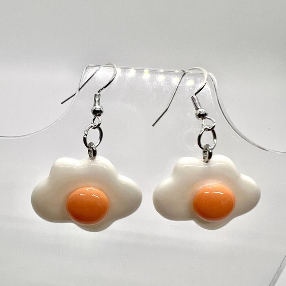 Fried Egg Earrings - Breakfast Earrings - Diner Earrings - Waitress Earrings - Picture 6 of 9